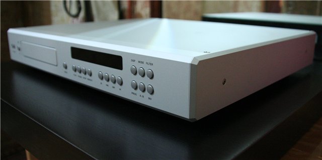 CD проигрыватель T+A CD 1230 R alu silver — изображение 2