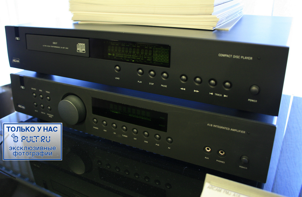 CD проигрыватель Arcam FMJ CD17 silver — изображение 3