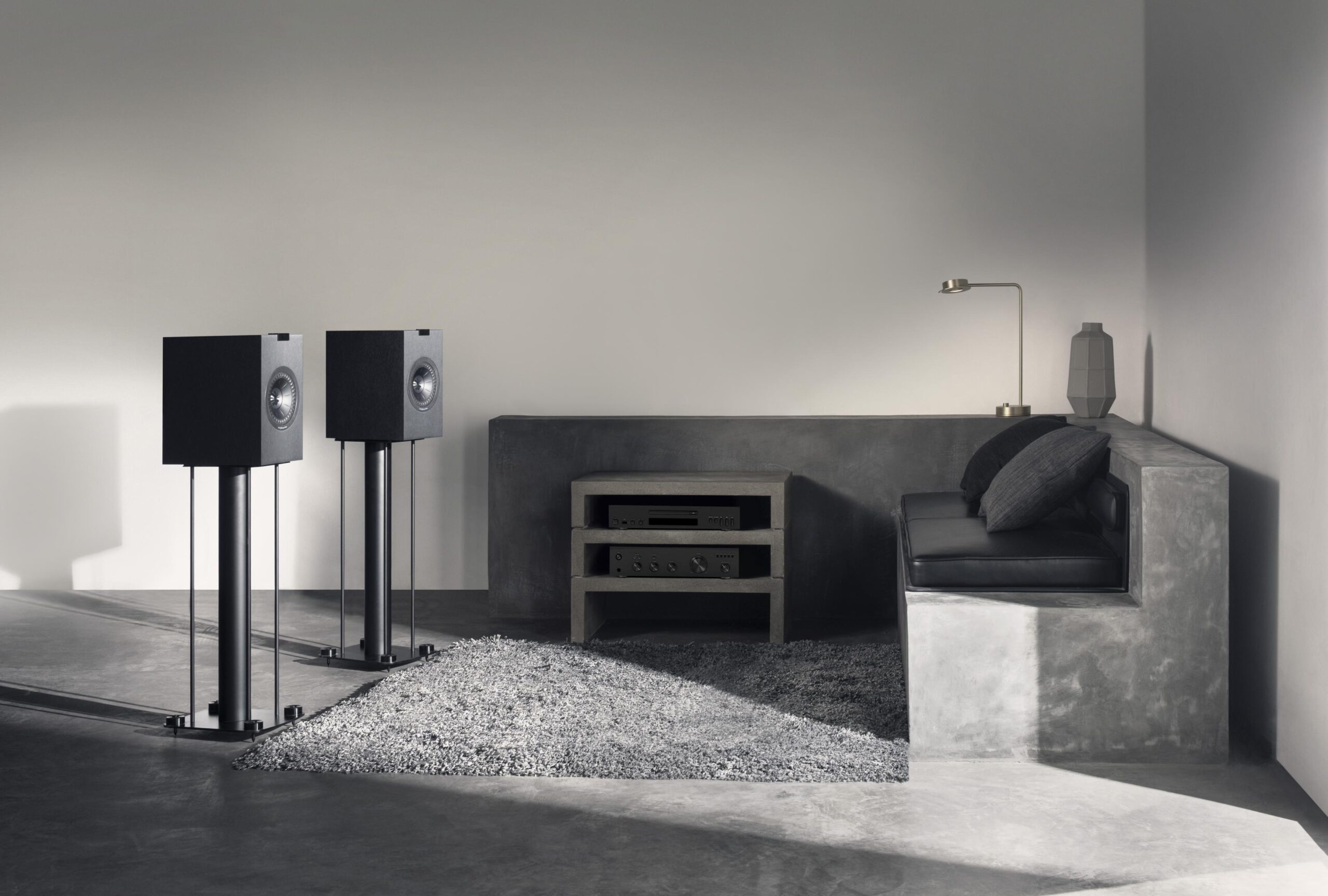 Полочная акустика KEF Q350 walnut — изображение 7
